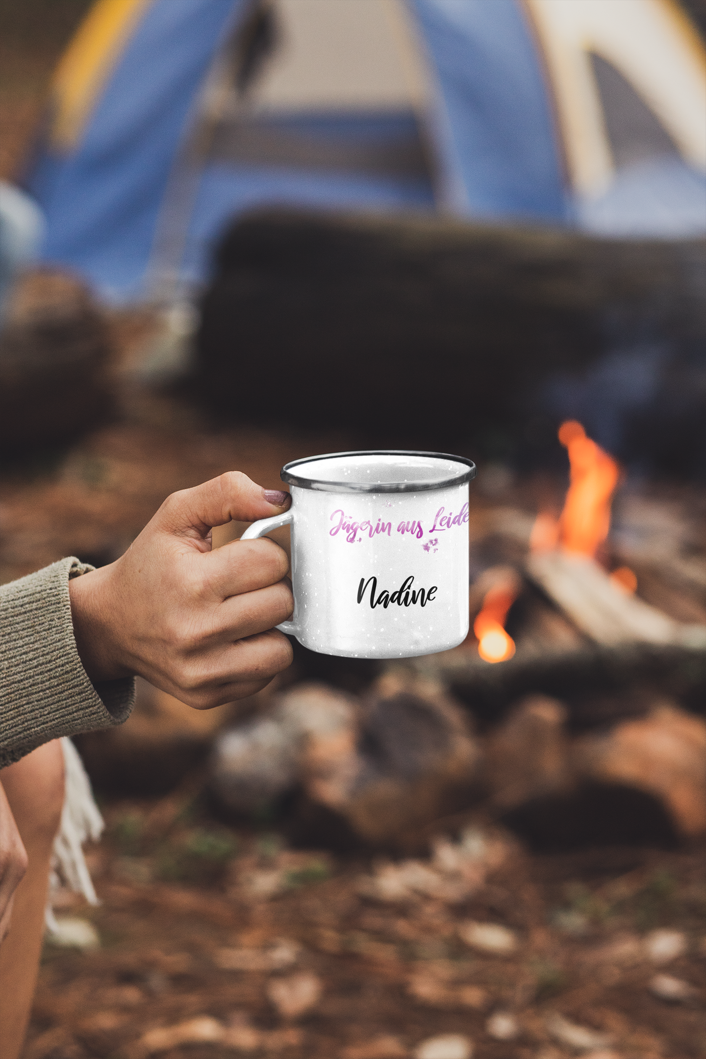 "Jägerin aus Leidenschaft" Tasse aus Emaille