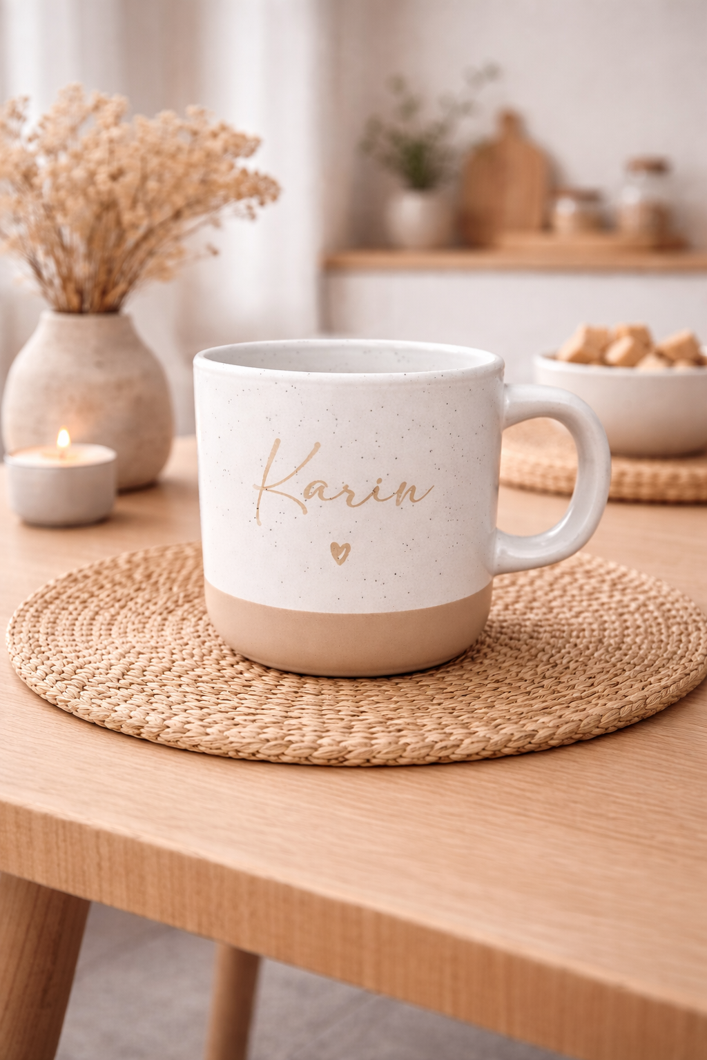 "Nachbarin mit Herz" Handgetöpferte Tasse